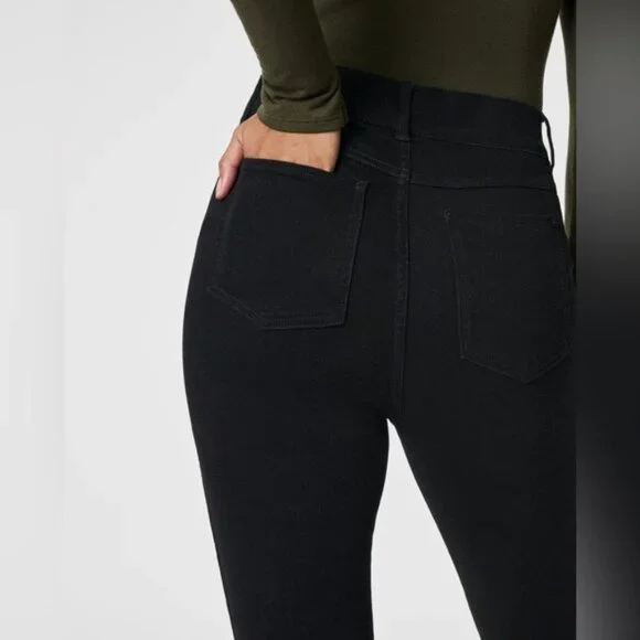 SPANX Ankle Skinny Jeans in Clean Black - Picture 3 of 9